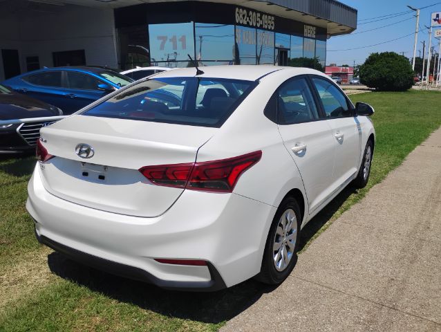 2020 Hyundai Accent SE