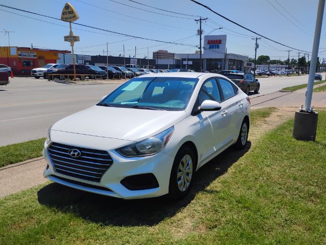 2020 Hyundai Accent SE