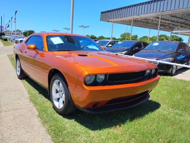 2011 Dodge Challenger SE