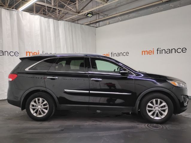 2016 Kia Sorento 2.4L LX