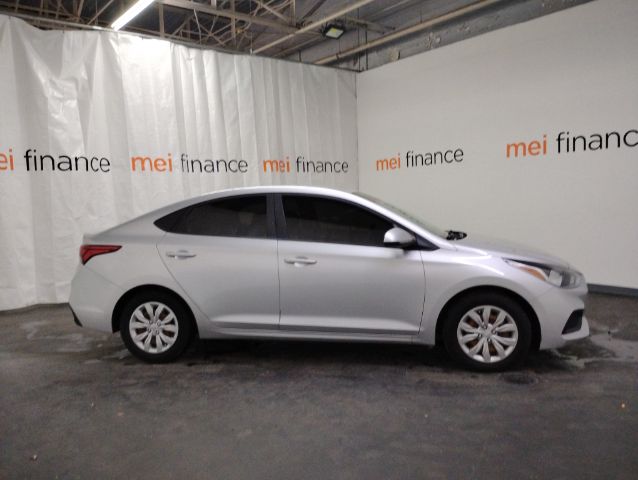 2020 Hyundai Accent SE