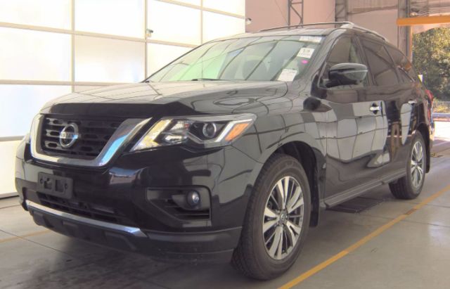 2017 Nissan Pathfinder SL