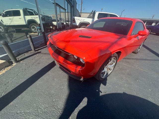 2016 Dodge Challenger SXT Plus