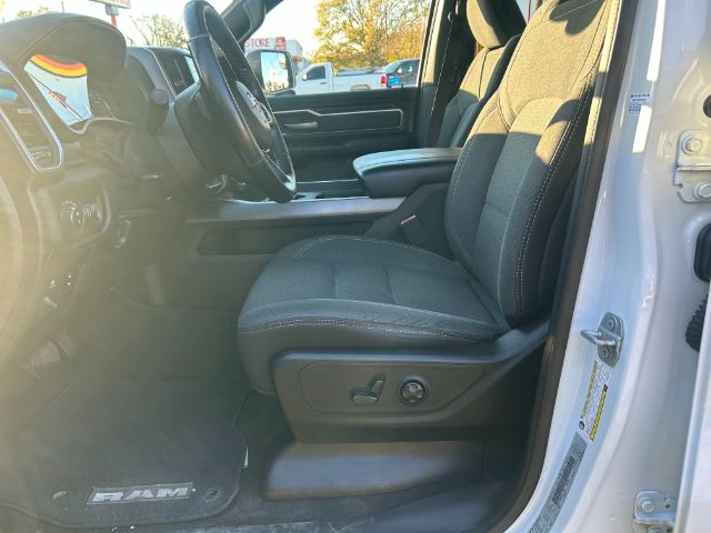 2019 RAM 1500 BIG HORN Crew Cab 4WD