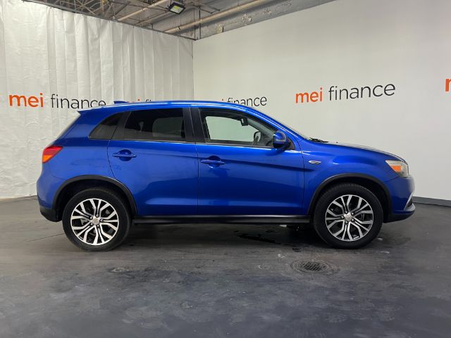 2017 Mitsubishi Outlander Sport FWD 4D SUV 2.0L ES