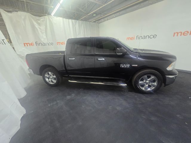 2016 RAM 1500 SLT Crew Cab SWB 2WD