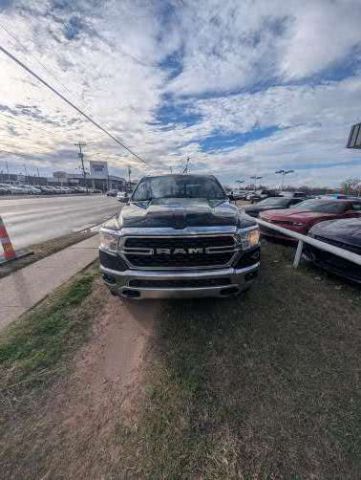 2022 RAM 1500 BIG HORN Crew Cab 4WD