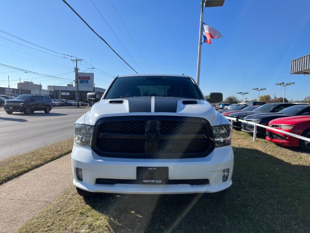 2019 RAM 1500 CLASSIC EXPRESS Quad Cab 4WD