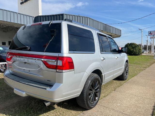2016 Lincoln Navigator Select 2WD