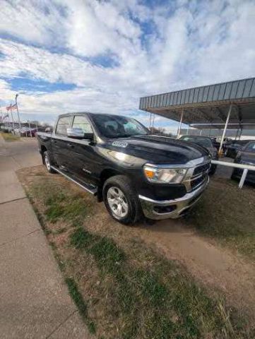 2022 RAM 1500 BIG HORN Crew Cab 4WD