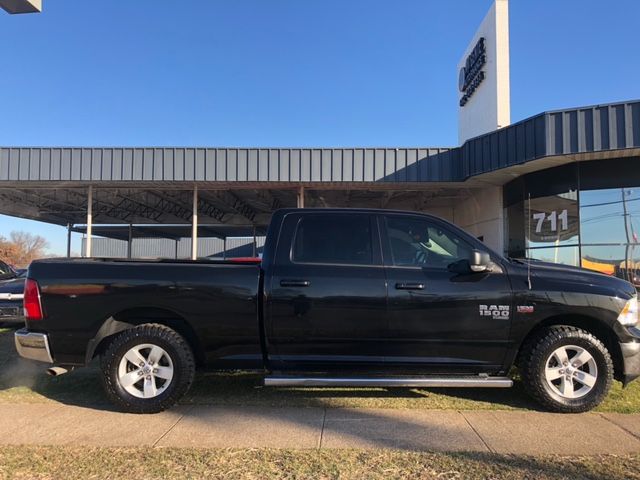 2020 Ram 1500 Classic SLT Crew Cab 4x2 6'4 Box