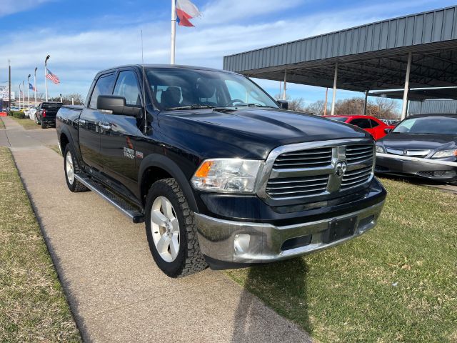 2017 RAM 1500 SLT Crew Cab 4WD
