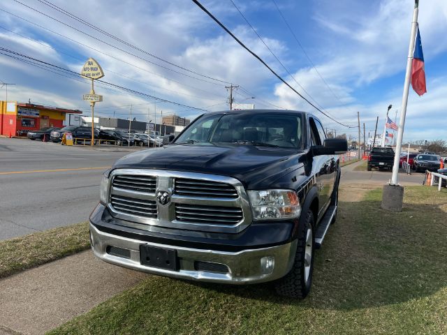 2017 RAM 1500 SLT Crew Cab 4WD