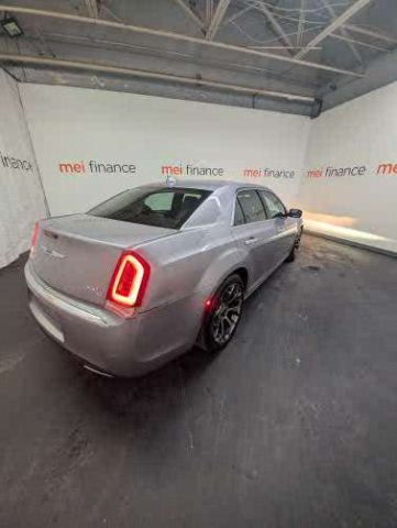 2017 Chrysler 300C 2WD V6 4D SEDAN