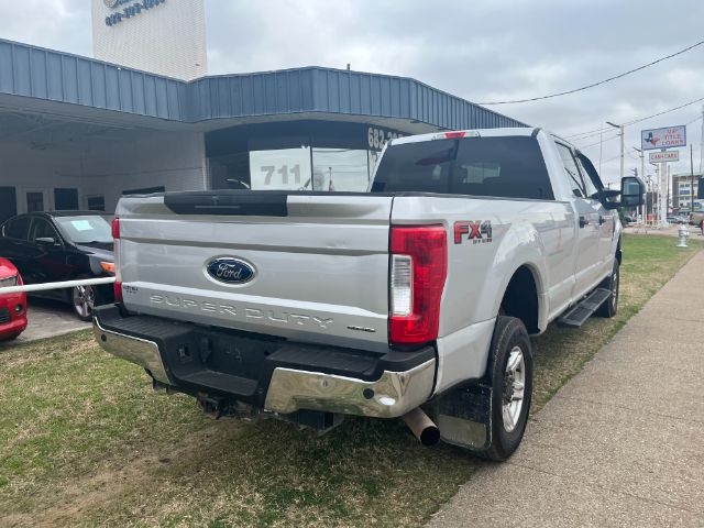 2017 Ford F-250 SD XLT Crew Cab Long Be