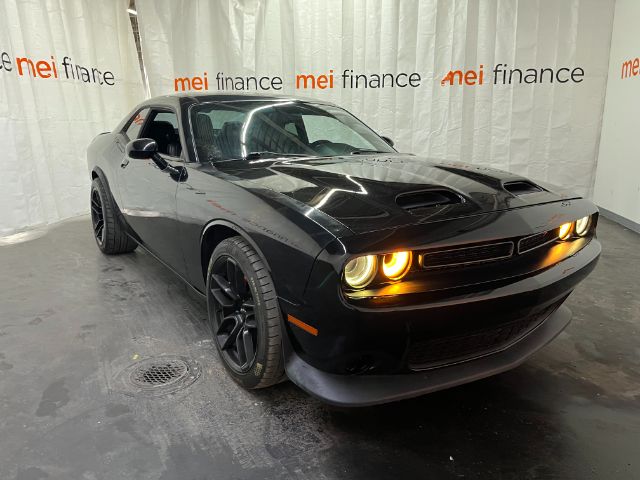 2015 Dodge Challenger SXT Plus